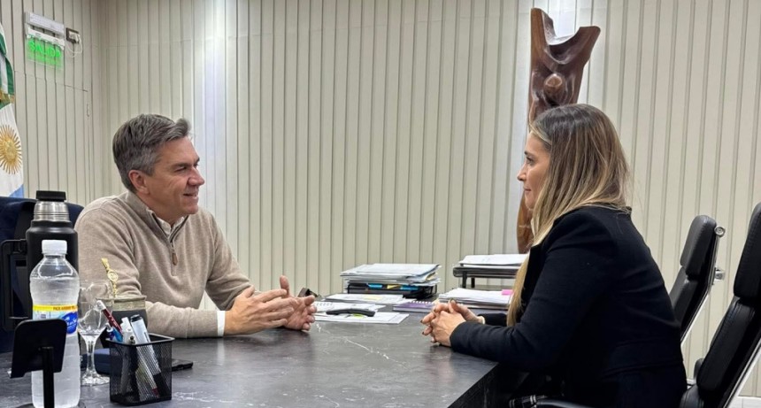 La intendente  Claudia Panzardi fue recibida por el gobernador Zdero y lo invitó a los festejos por el aniversario de Laguna Blanca