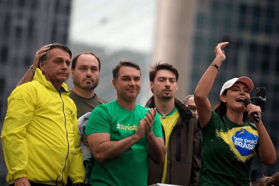 La familia pol&iacute;tica. 
