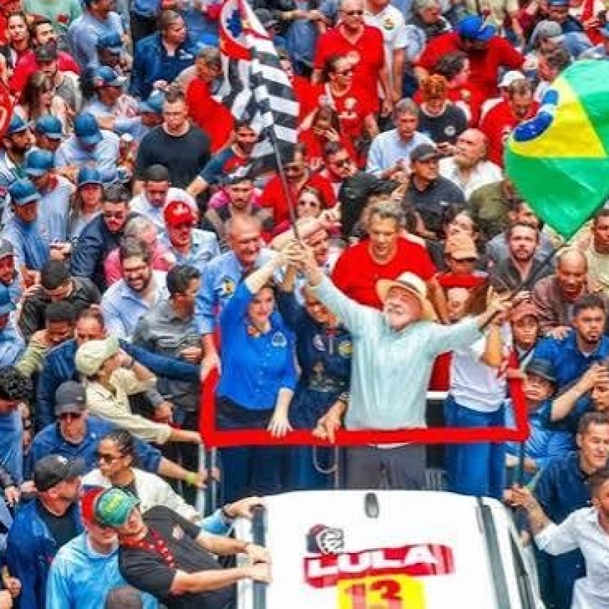 Brasil: La fiesta democr&aacute;tica.